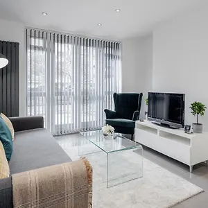 Apartment Luxury Chic Near Canary Wharf, Excel, O2 & Stratford, London