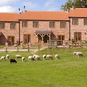 https://red-house-farm-cottages.yorkshirehotels.net